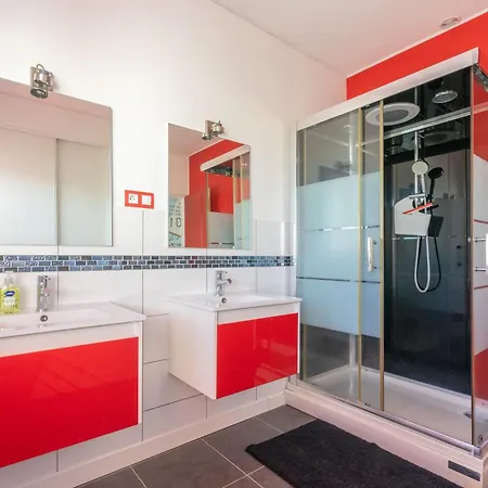 Joli 3km De La דירה